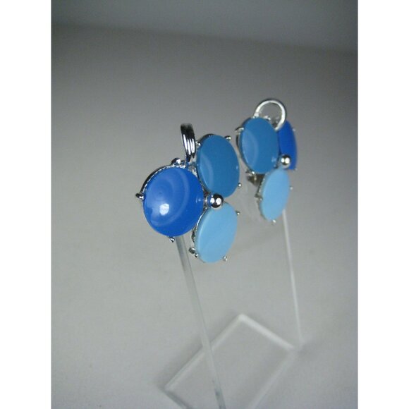 Coro Vintage Blue Lucite Clip On Earrings Silver Tone Grape - Picture 7 of 8